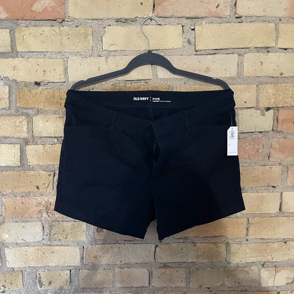 Old Navy Black Pixie Mid-rise Shorts